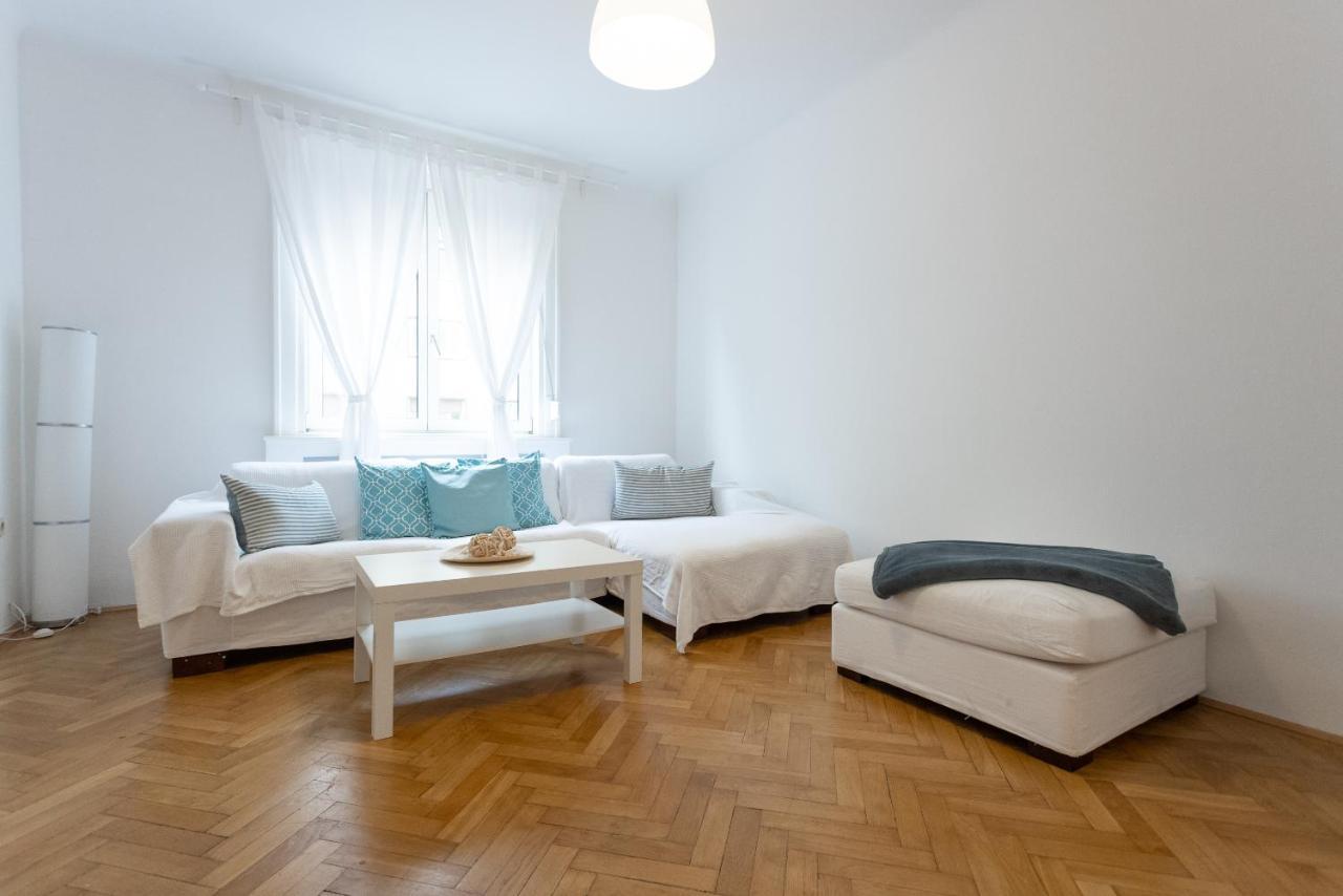 City Center Operastreet Apartment "Italy" ウィーン エクステリア 写真